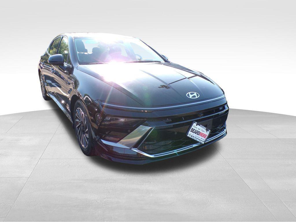 new 2025 Hyundai Sonata Hybrid car, priced at $36,935