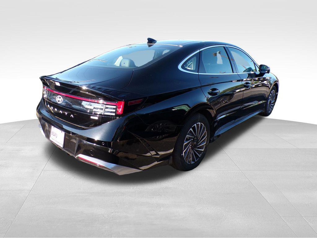 new 2025 Hyundai Sonata Hybrid car, priced at $36,935