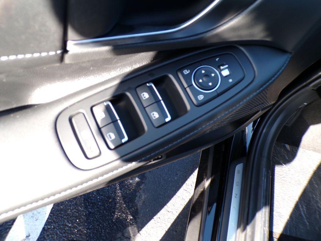 new 2025 Hyundai Sonata Hybrid car, priced at $36,935