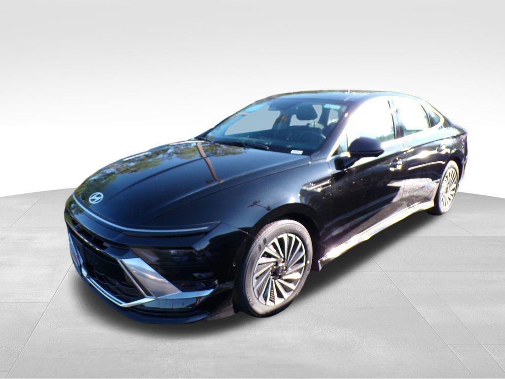new 2025 Hyundai Sonata Hybrid car, priced at $36,935