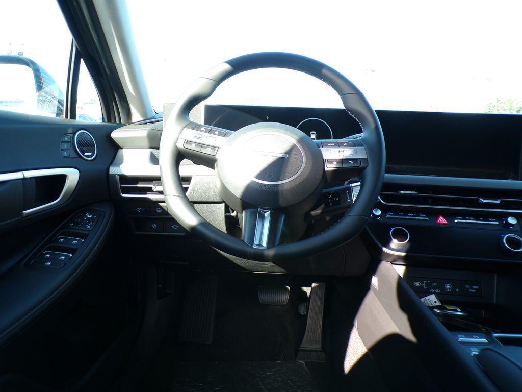 new 2025 Hyundai Sonata Hybrid car, priced at $36,935