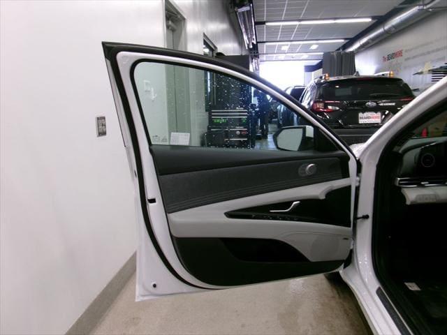 new 2025 Hyundai ELANTRA HEV car, priced at $30,156