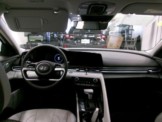 new 2025 Hyundai ELANTRA HEV car, priced at $30,156