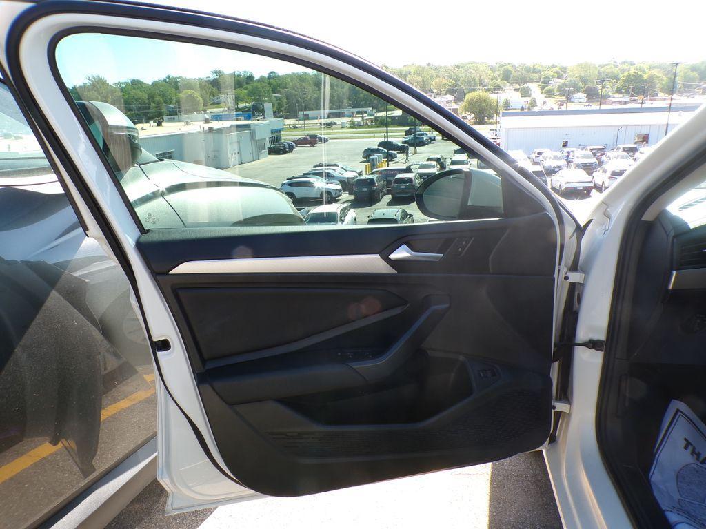 used 2019 Volkswagen Jetta car, priced at $9,234