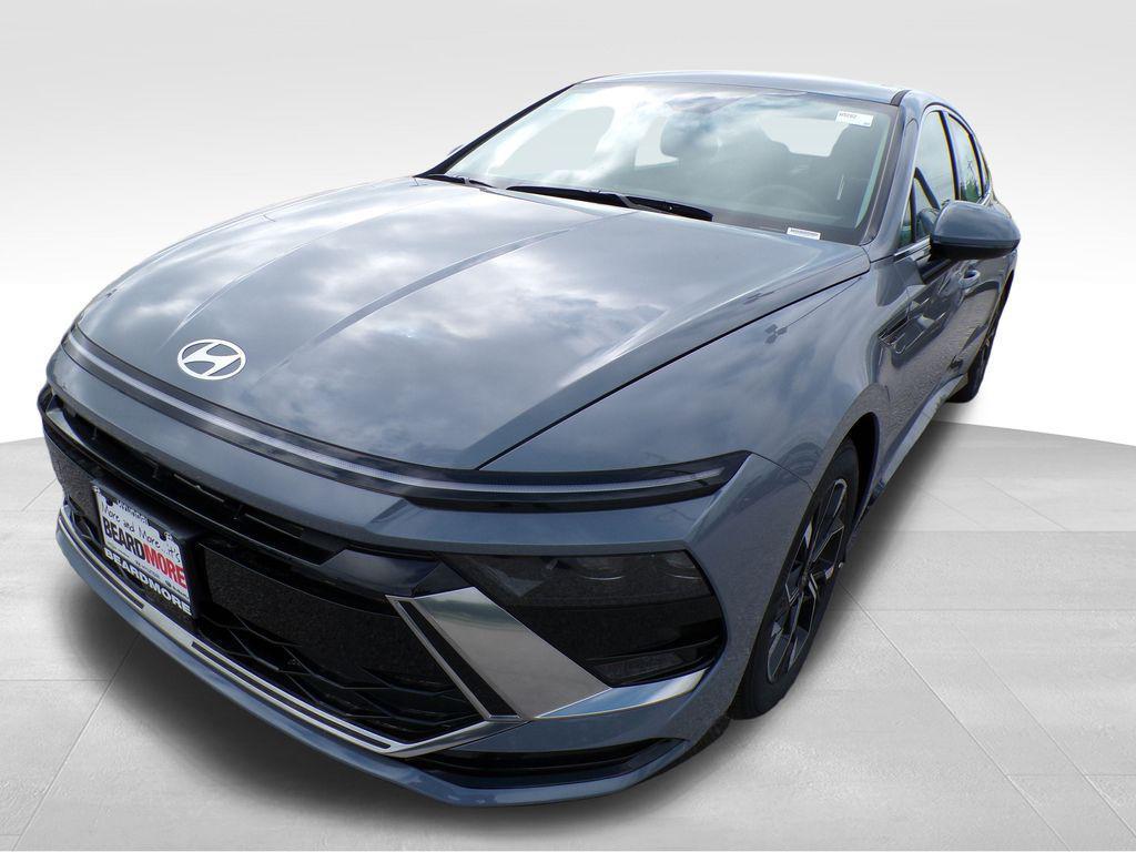 new 2025 Hyundai Sonata car, priced at $29,022