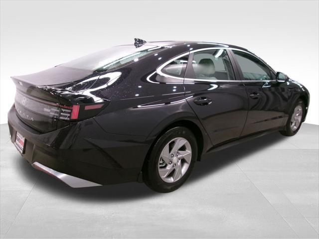 new 2025 Hyundai Sonata car, priced at $25,984