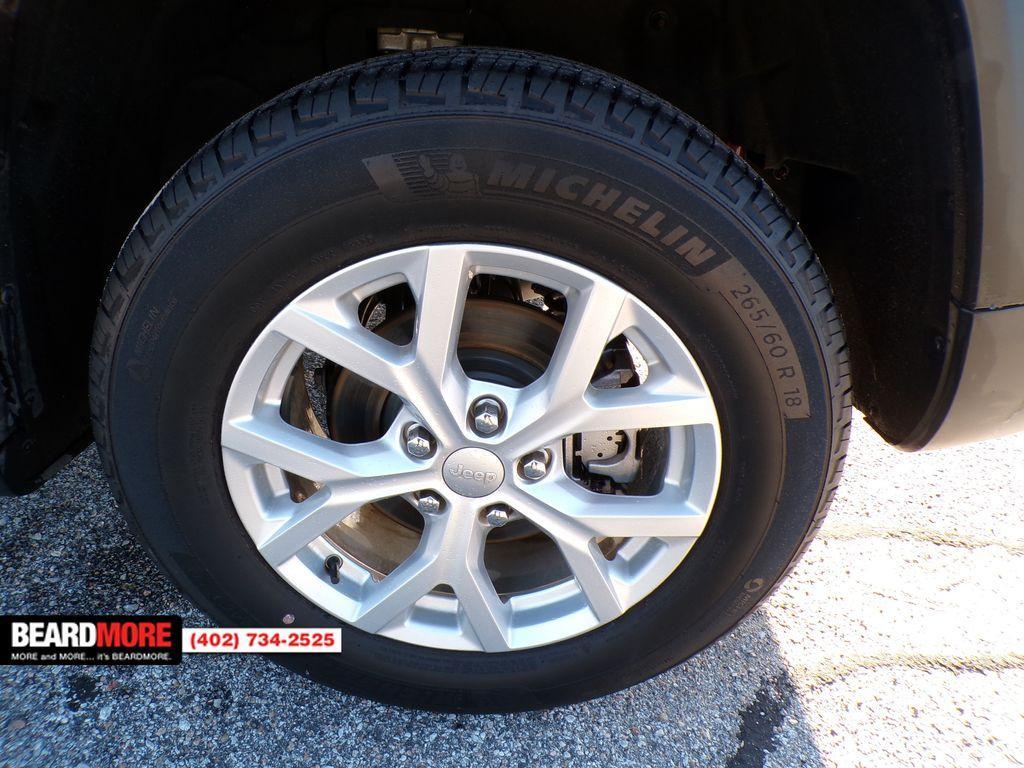 used 2023 Jeep Grand Cherokee car, priced at $34,272