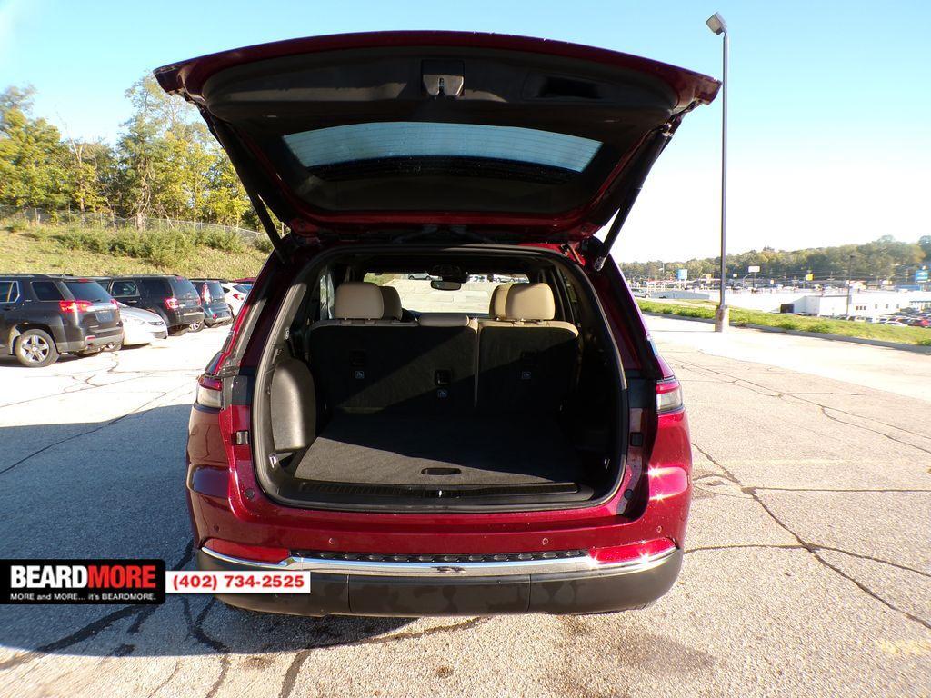 used 2023 Jeep Grand Cherokee car, priced at $34,272