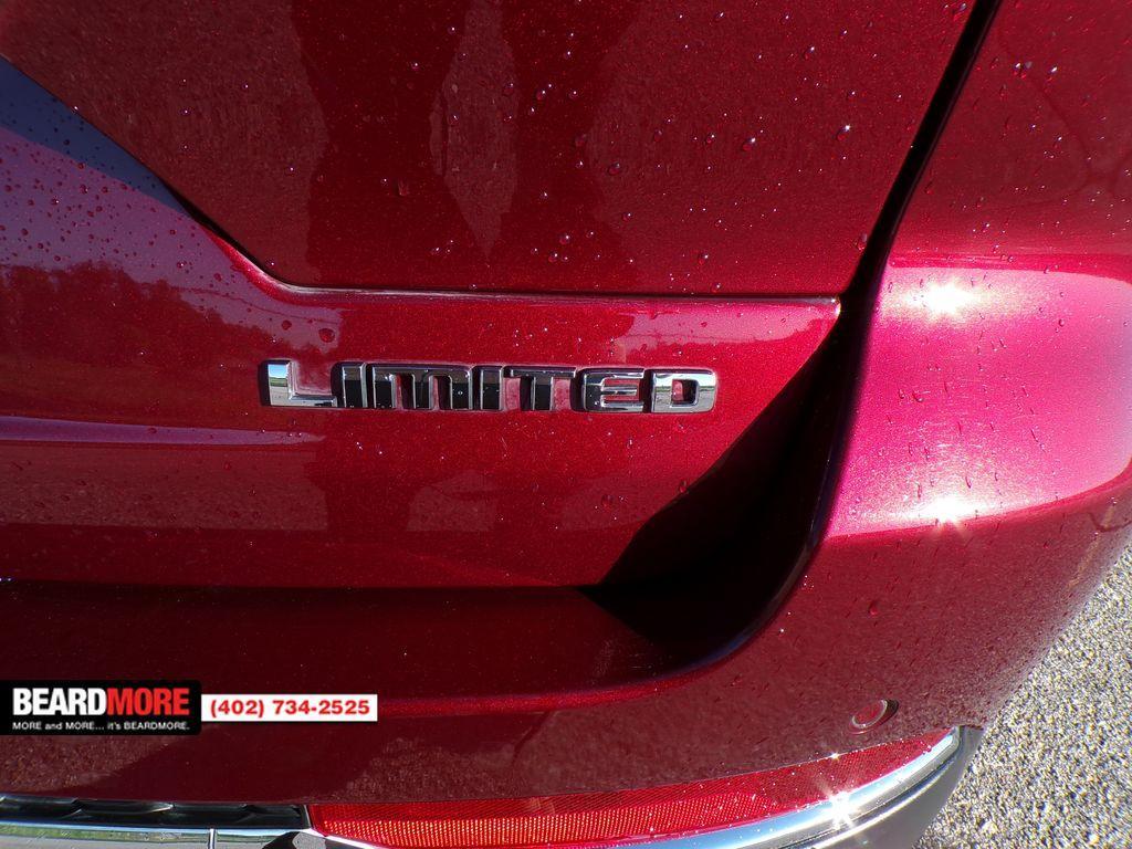 used 2023 Jeep Grand Cherokee car, priced at $34,272