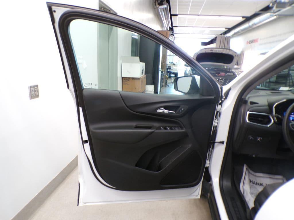used 2023 Chevrolet Equinox car, priced at $24,424