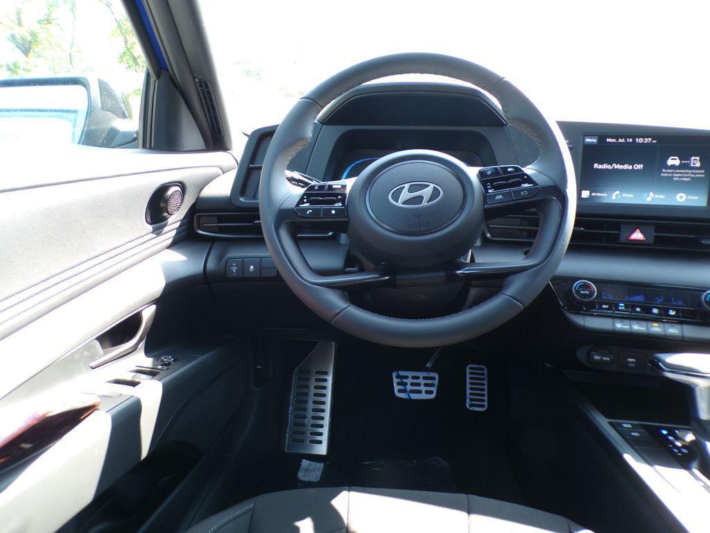 new 2025 Hyundai Elantra car, priced at $23,113