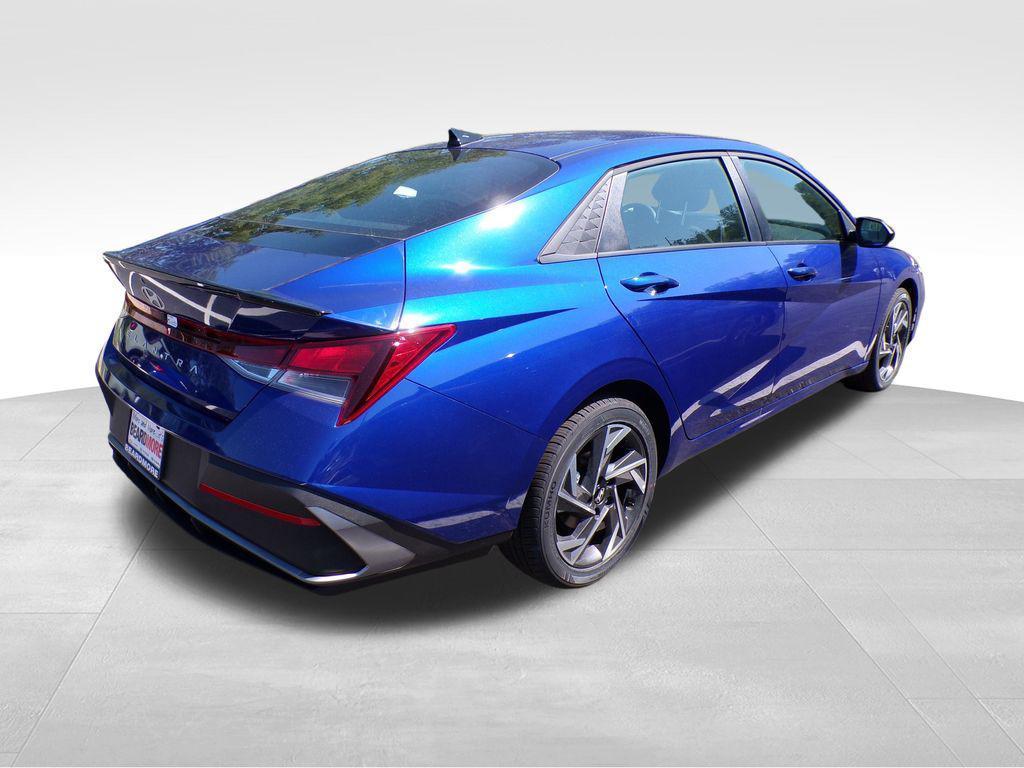 new 2025 Hyundai Elantra car, priced at $23,113