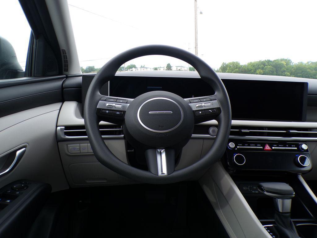 new 2025 Hyundai Tucson car, priced at $31,481