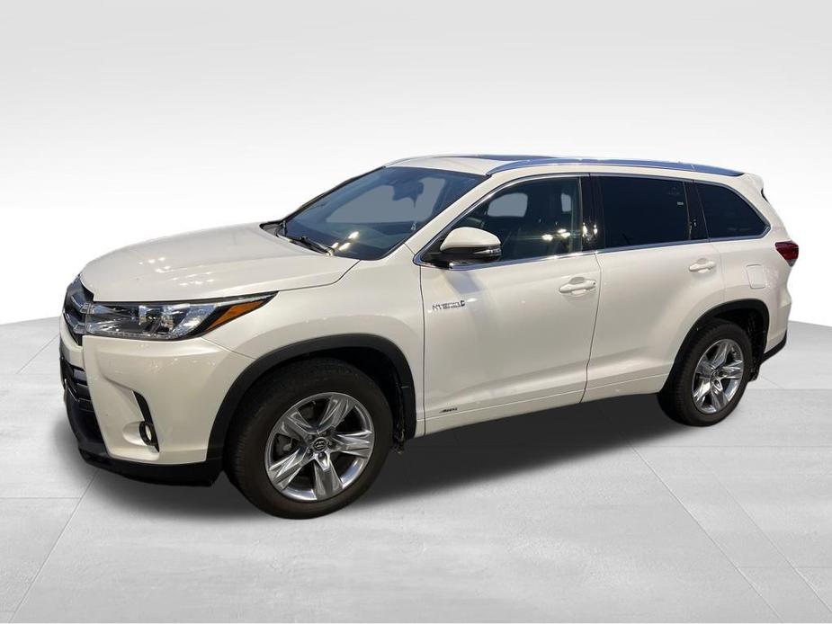 used 2017 Toyota Highlander Hybrid car, priced at $24,977