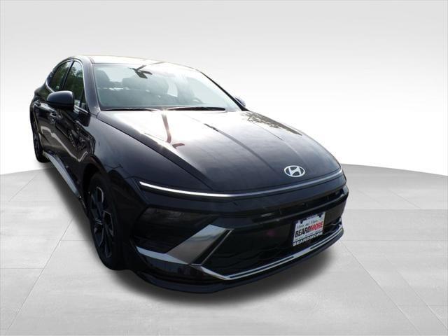 new 2025 Hyundai Sonata car, priced at $29,129