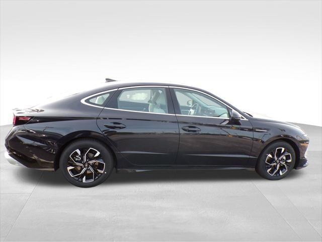 new 2025 Hyundai Sonata car, priced at $29,129