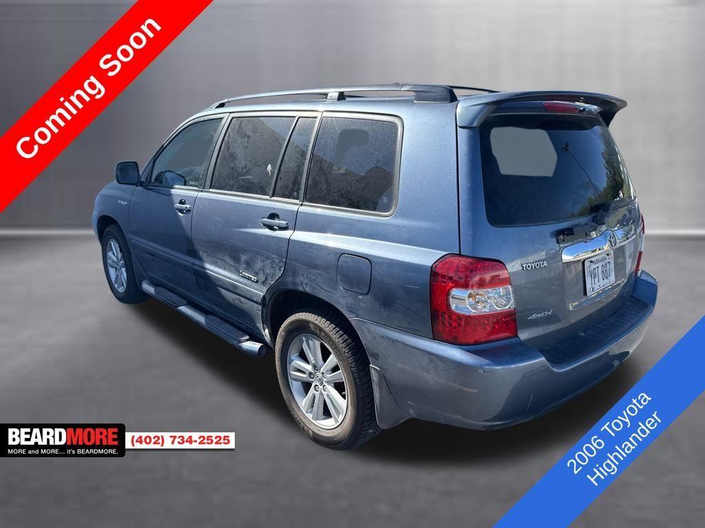 used 2006 Toyota Highlander Hybrid car, priced at $5,977