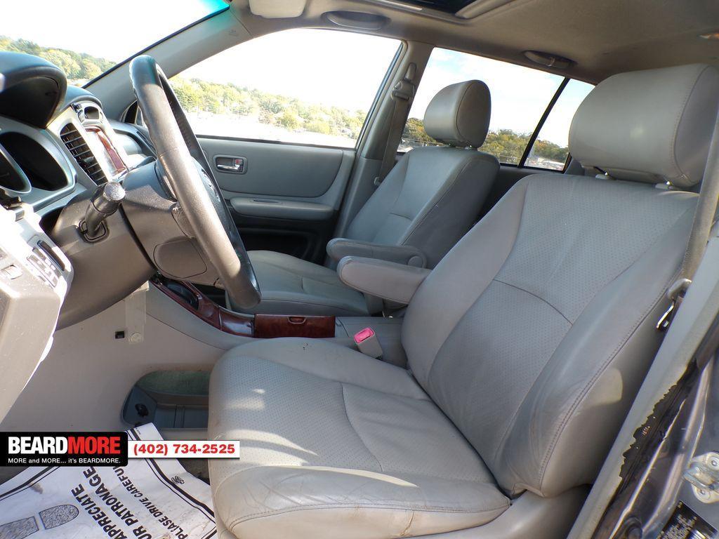 used 2006 Toyota Highlander Hybrid car, priced at $5,977