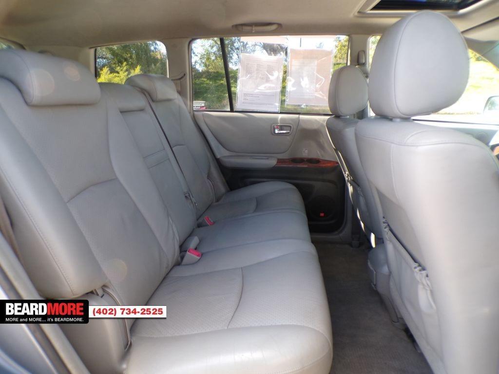 used 2006 Toyota Highlander Hybrid car, priced at $5,977
