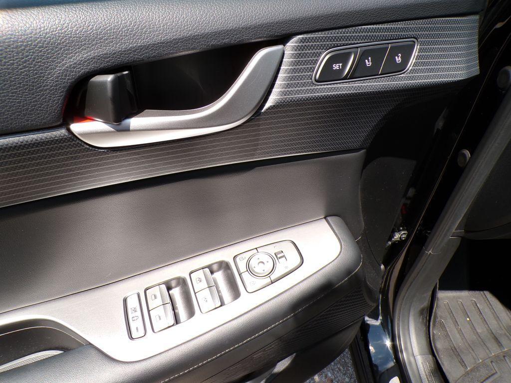 used 2023 Hyundai Palisade car, priced at $37,236