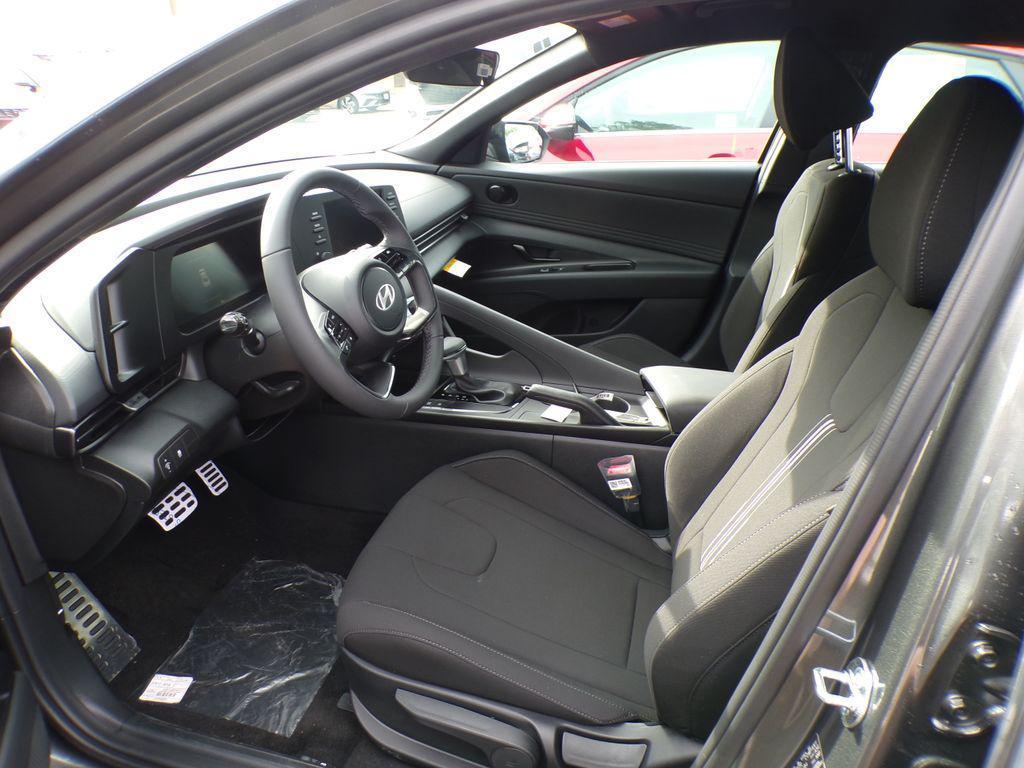 new 2025 Hyundai Elantra car, priced at $23,087