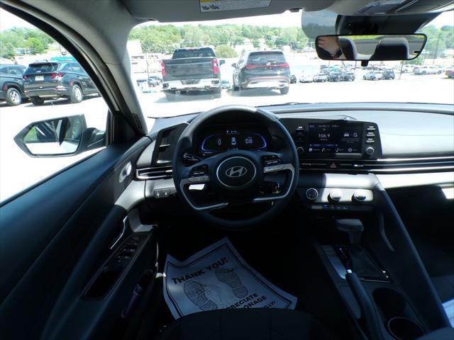 new 2025 Hyundai Elantra car, priced at $22,324