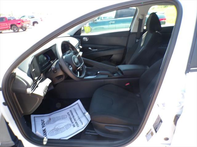 new 2025 Hyundai Elantra car, priced at $22,324