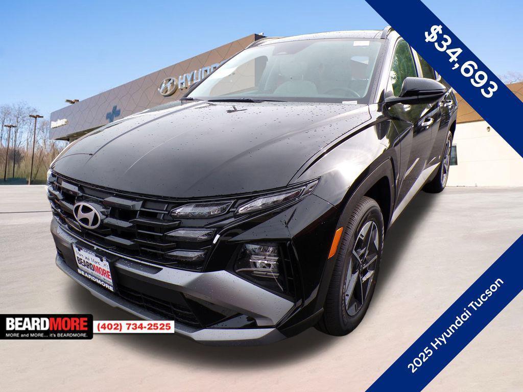 new 2025 Hyundai TUCSON Hybrid car, priced at $34,693