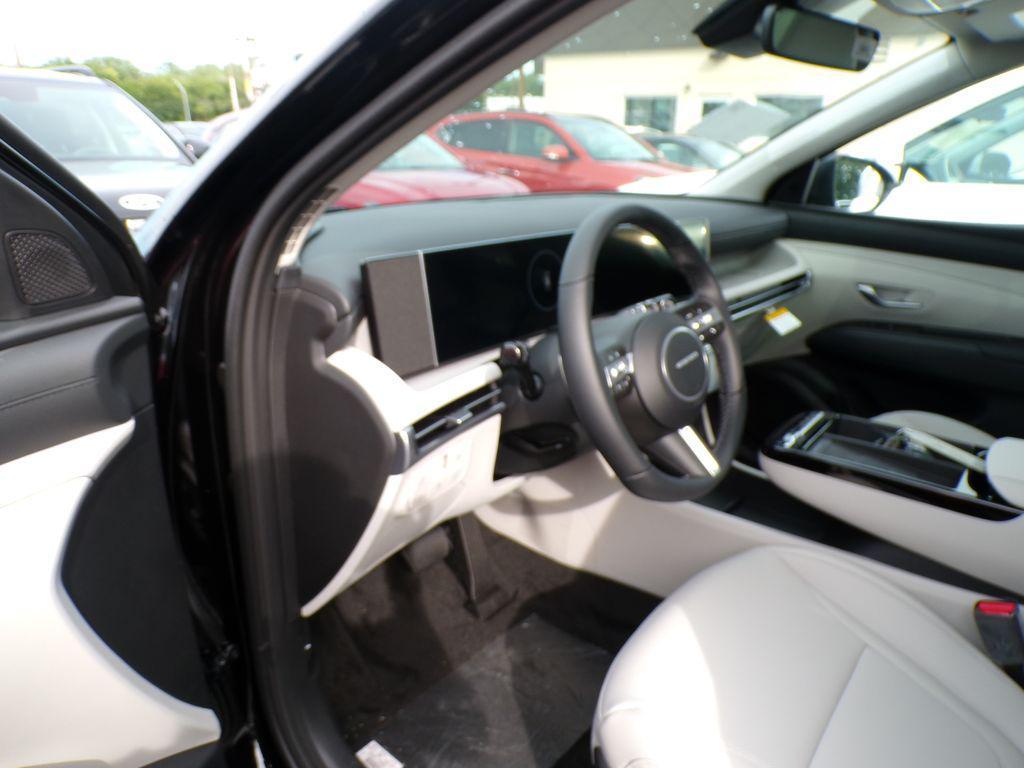 new 2025 Hyundai TUCSON Hybrid car, priced at $36,443