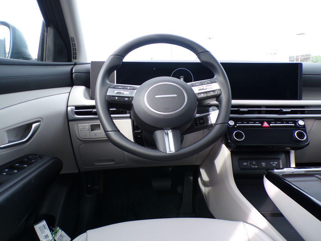 new 2025 Hyundai TUCSON Hybrid car, priced at $36,443