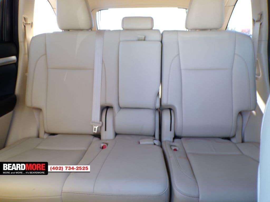 used 2017 Toyota Highlander car, priced at $26,523