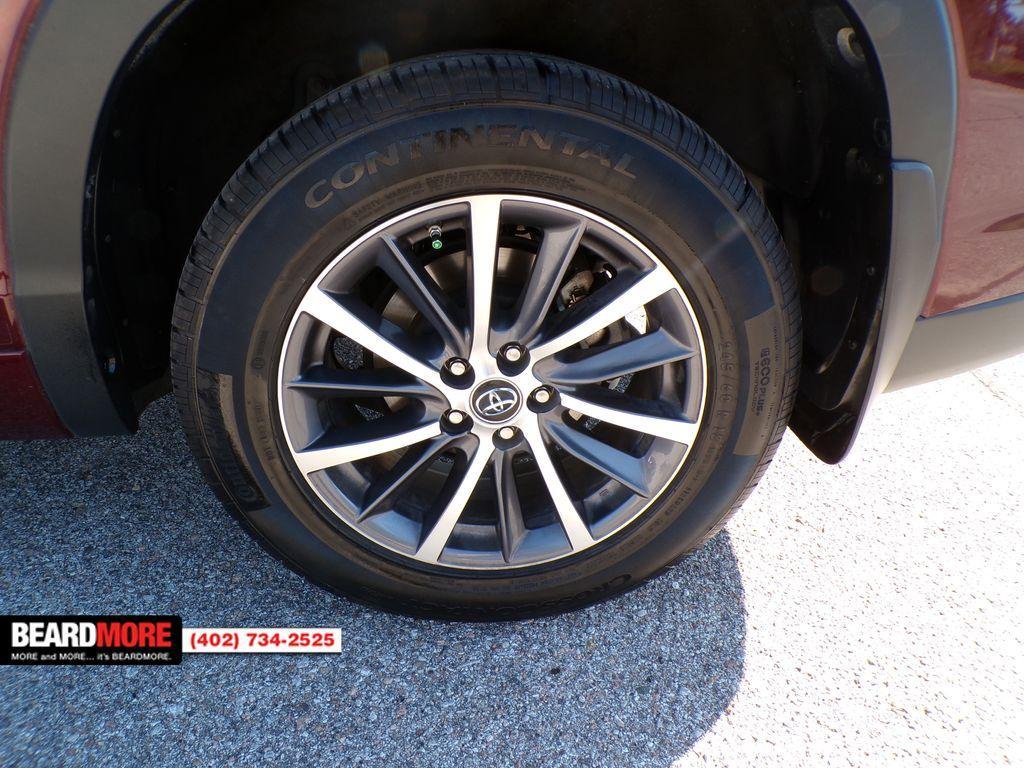 used 2017 Toyota Highlander car, priced at $26,523