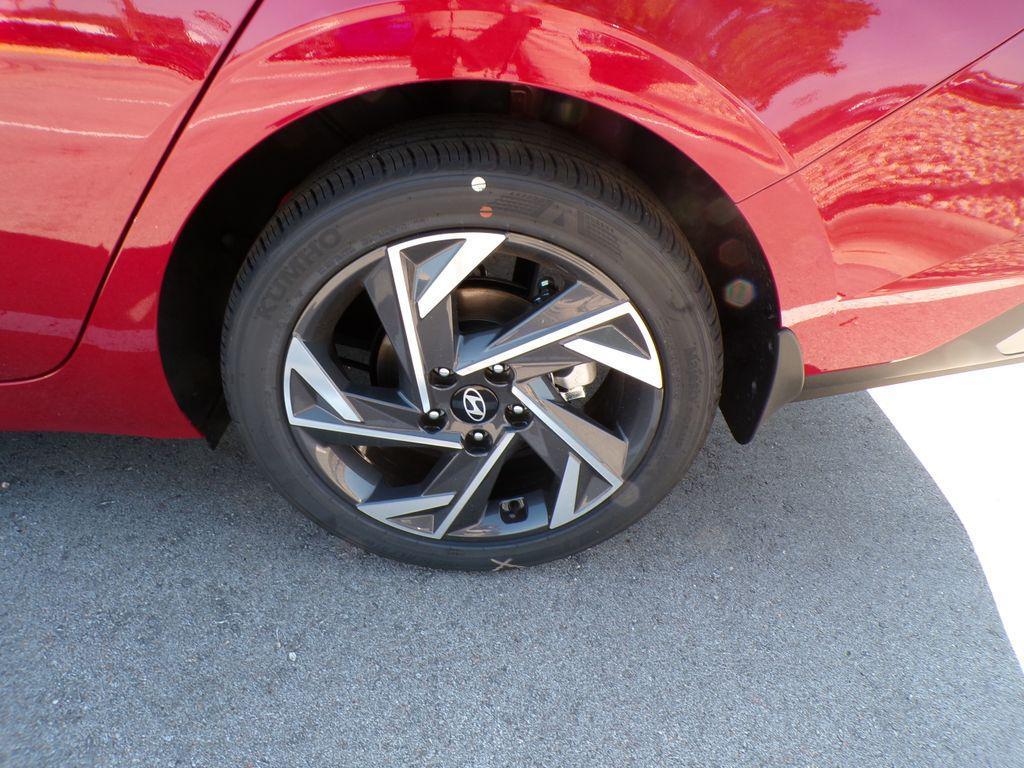 new 2025 Hyundai Elantra car, priced at $23,541