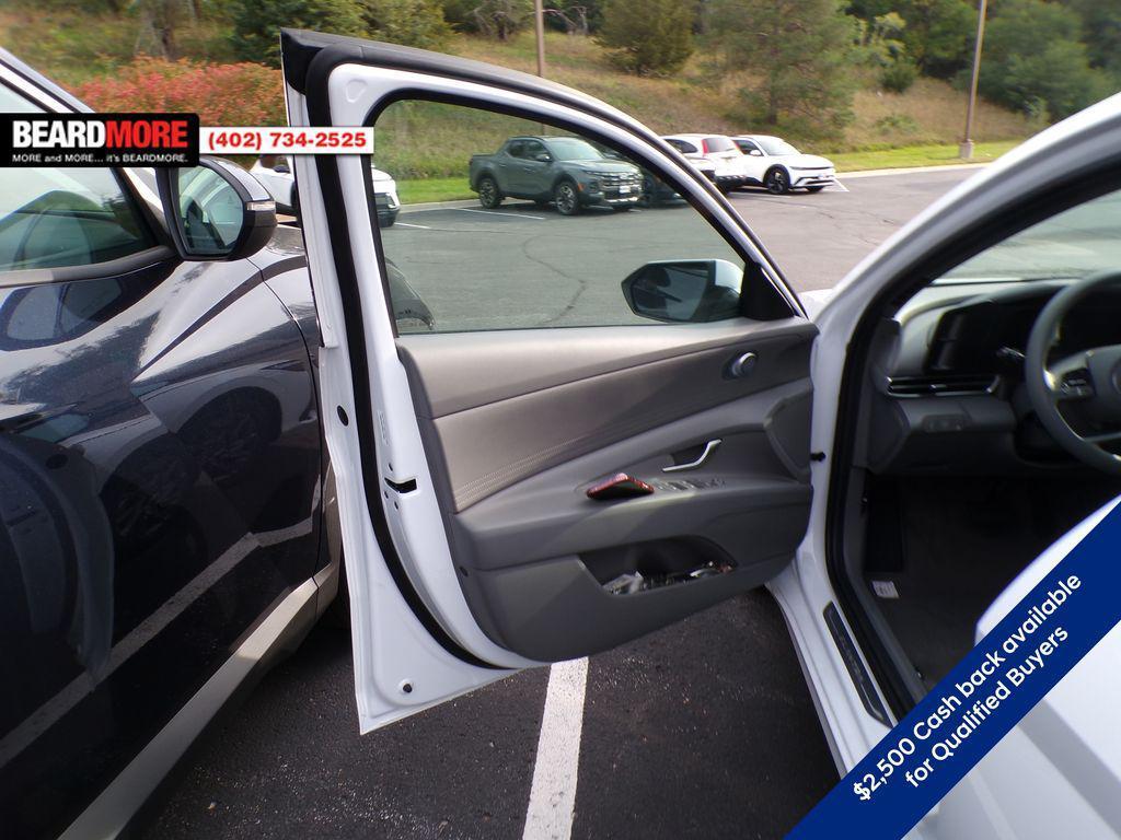 new 2025 Hyundai ELANTRA HEV car, priced at $23,705