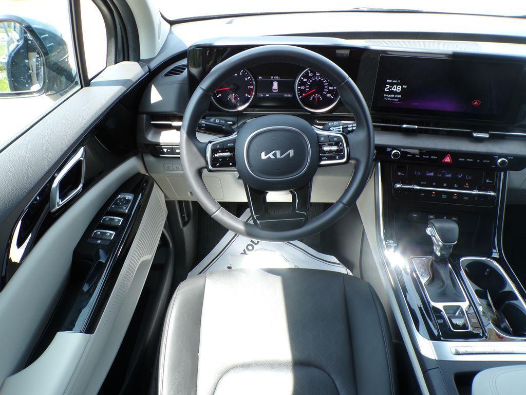 used 2024 Kia Carnival car, priced at $36,618