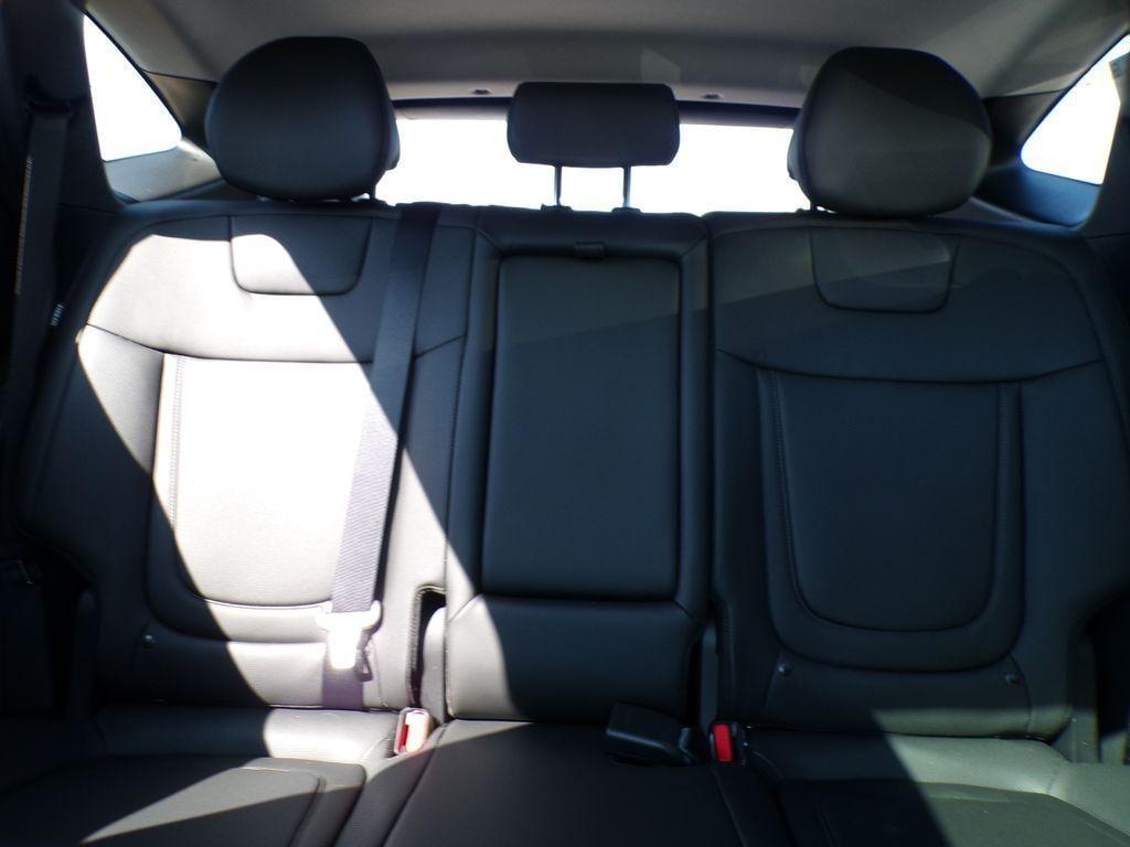 new 2025 Hyundai TUCSON Hybrid car, priced at $36,715