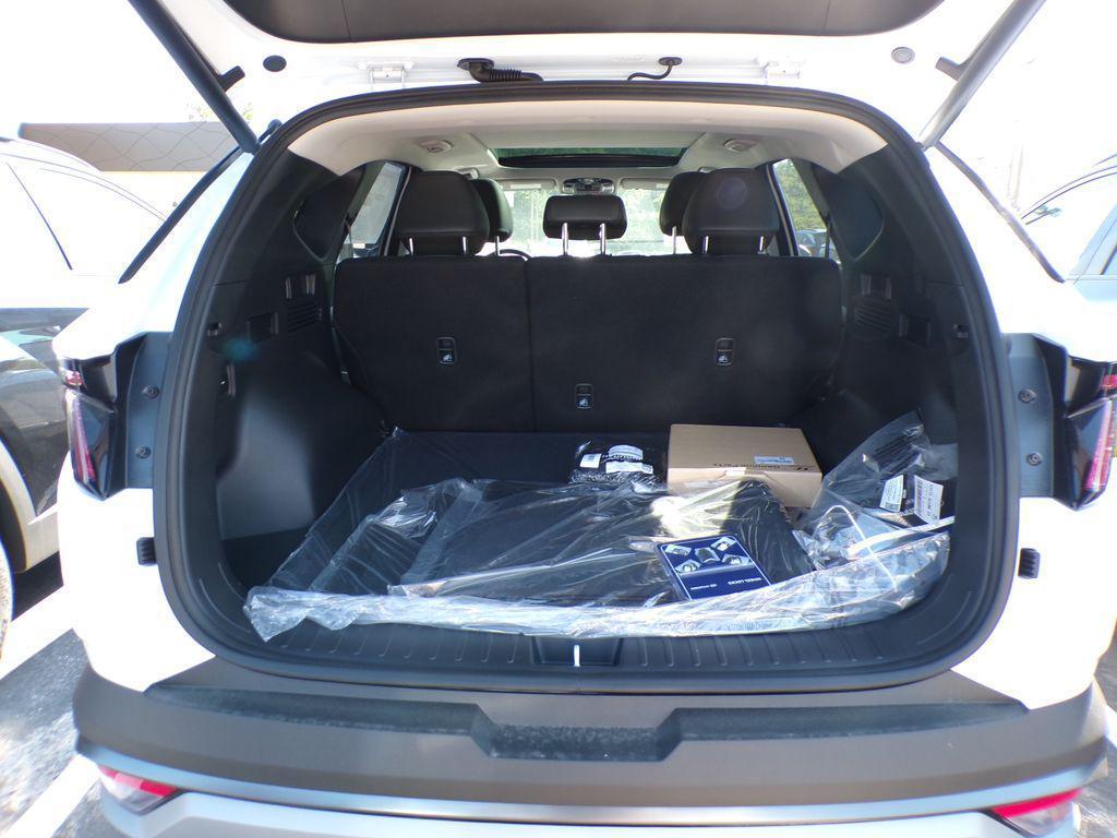new 2025 Hyundai TUCSON Hybrid car, priced at $36,715