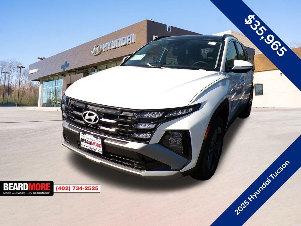 new 2025 Hyundai TUCSON Hybrid car, priced at $35,965