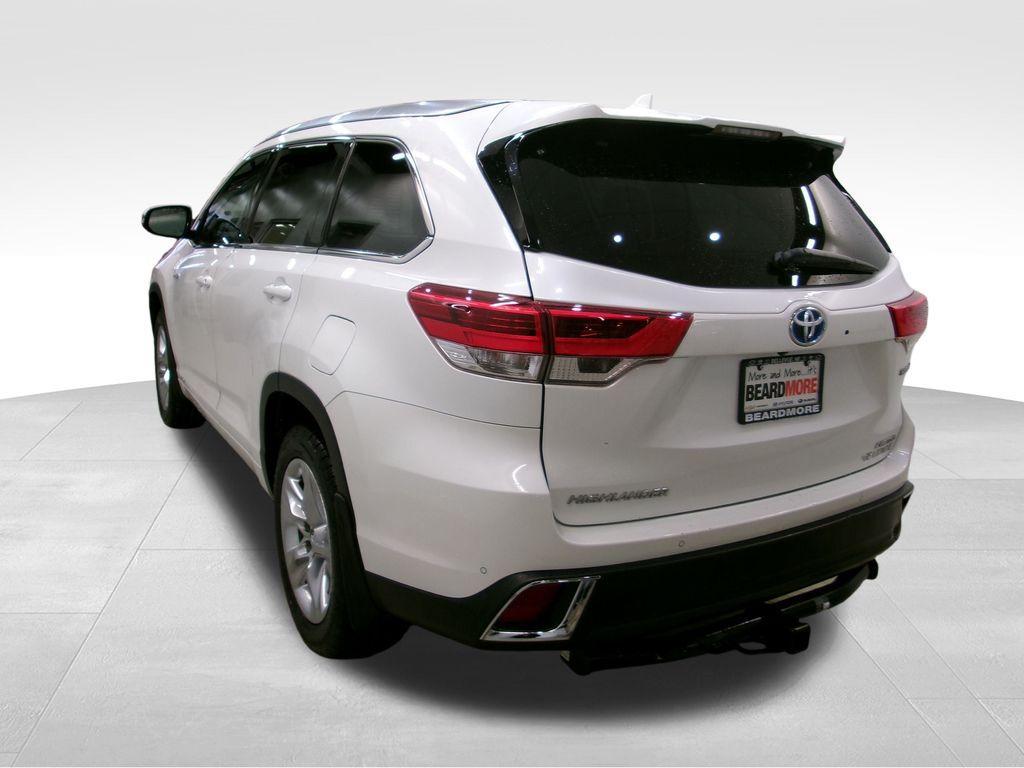 used 2018 Toyota Highlander Hybrid car, priced at $24,177