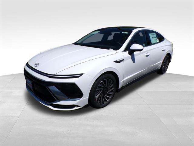 new 2025 Hyundai Sonata Hybrid car, priced at $37,598
