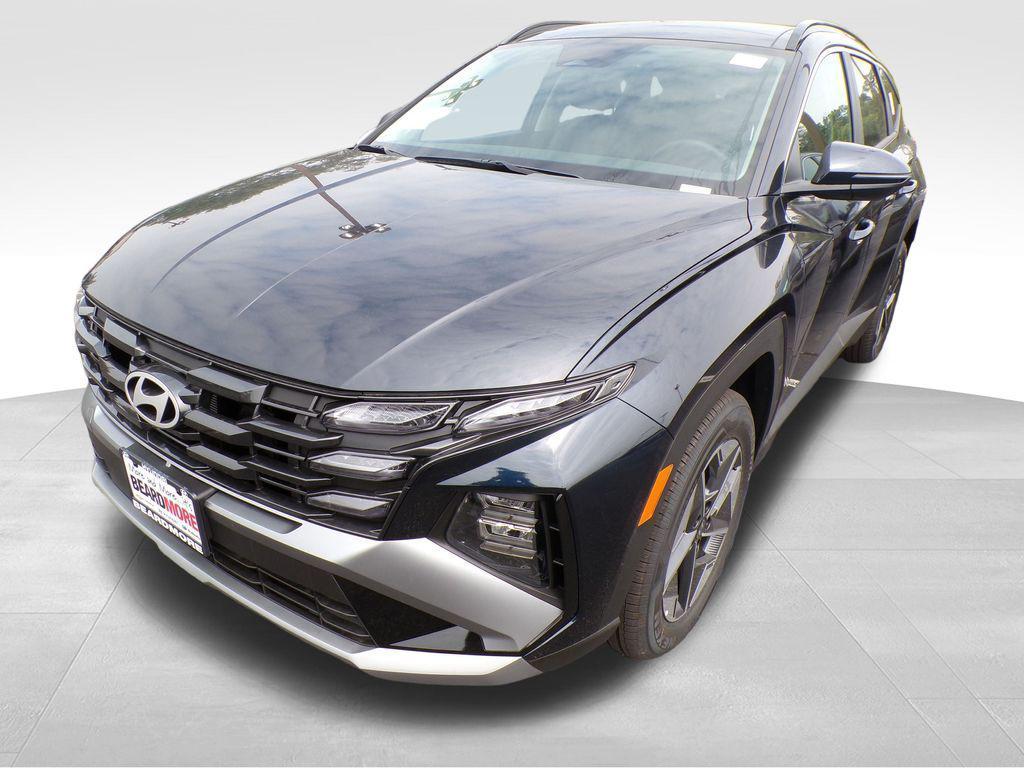new 2025 Hyundai TUCSON Hybrid car, priced at $36,026
