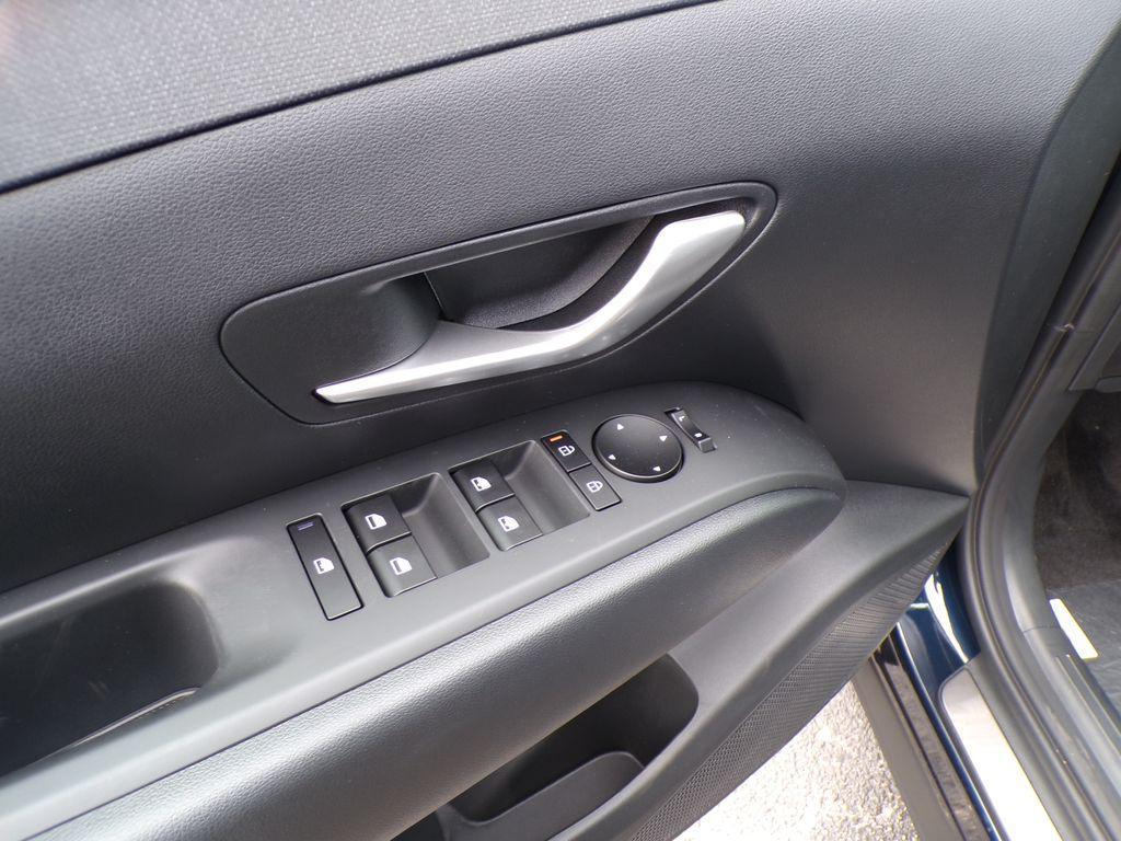 new 2025 Hyundai TUCSON Hybrid car, priced at $36,026