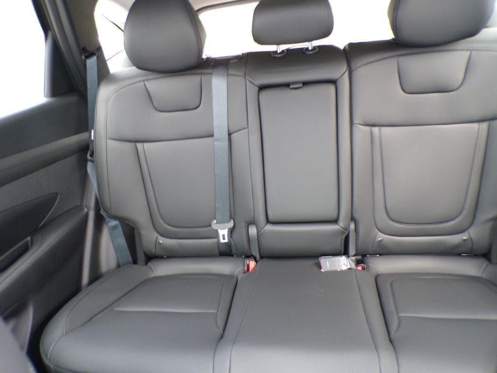 new 2025 Hyundai TUCSON Hybrid car, priced at $36,026