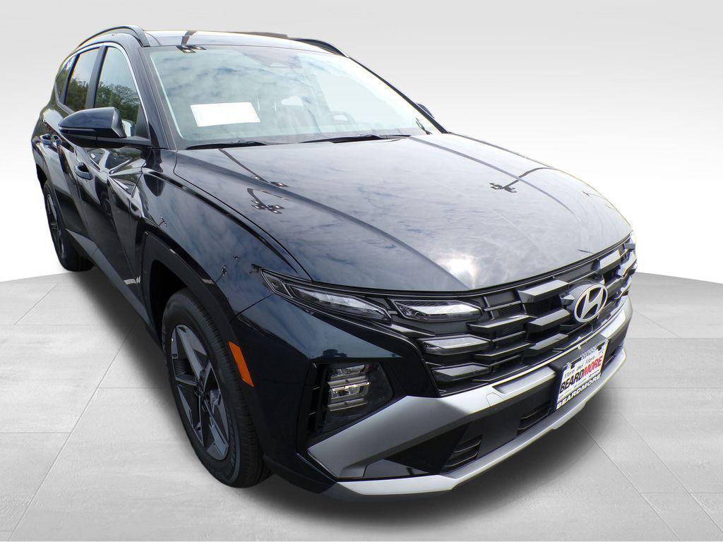 new 2025 Hyundai TUCSON Hybrid car, priced at $36,026