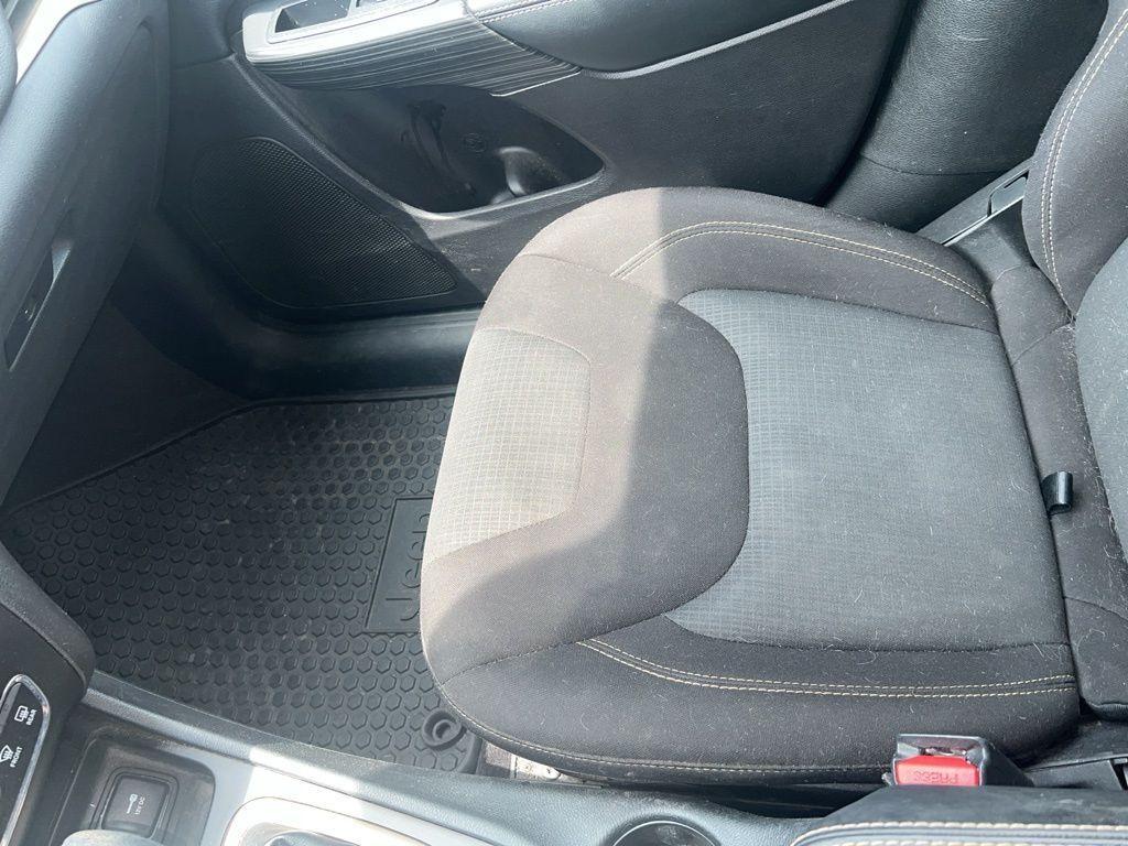used 2016 Jeep Cherokee car, priced at $15,274