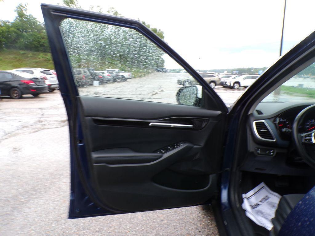used 2023 Kia Seltos car, priced at $21,271