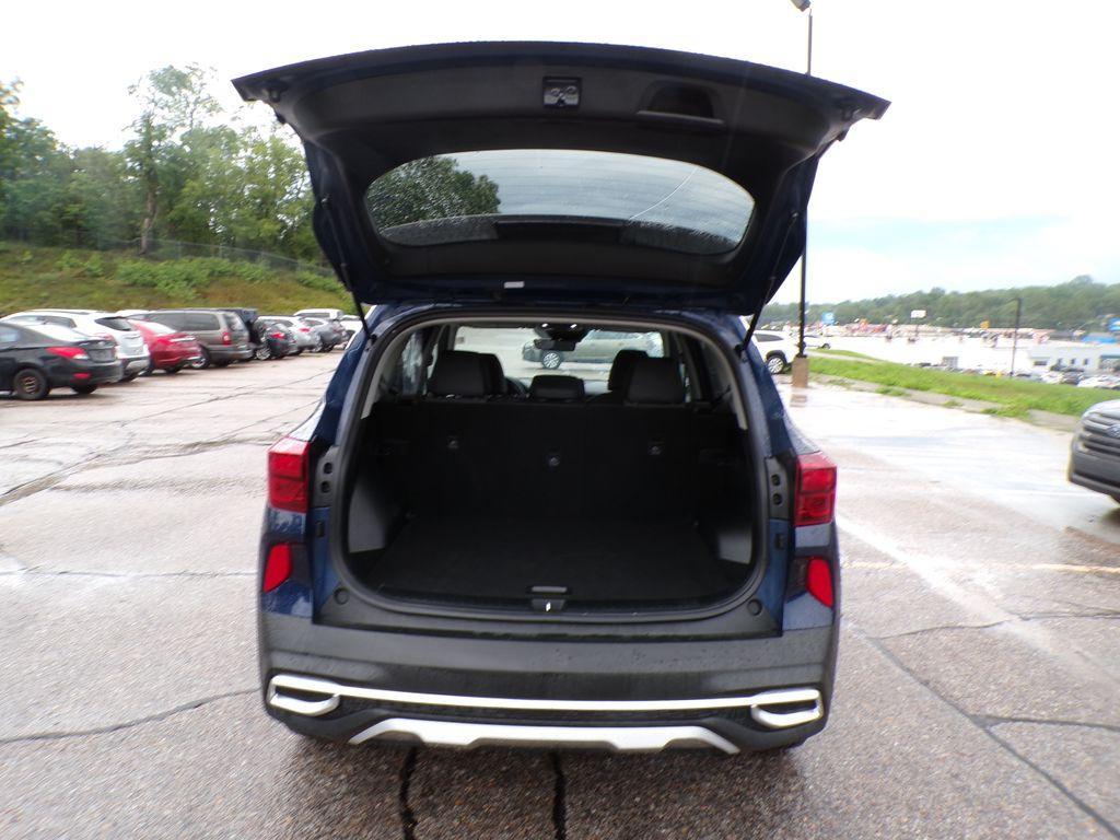 used 2023 Kia Seltos car, priced at $21,271