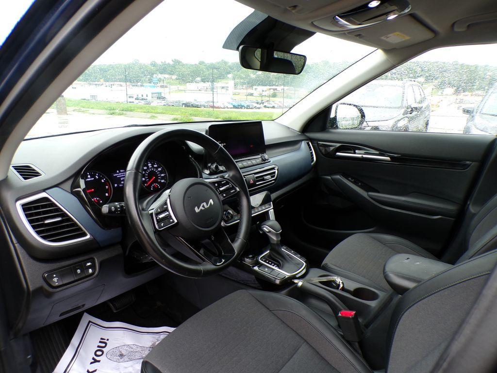 used 2023 Kia Seltos car, priced at $21,271