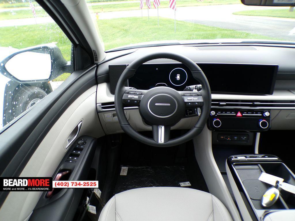 new 2025 Hyundai TUCSON Hybrid car, priced at $36,139