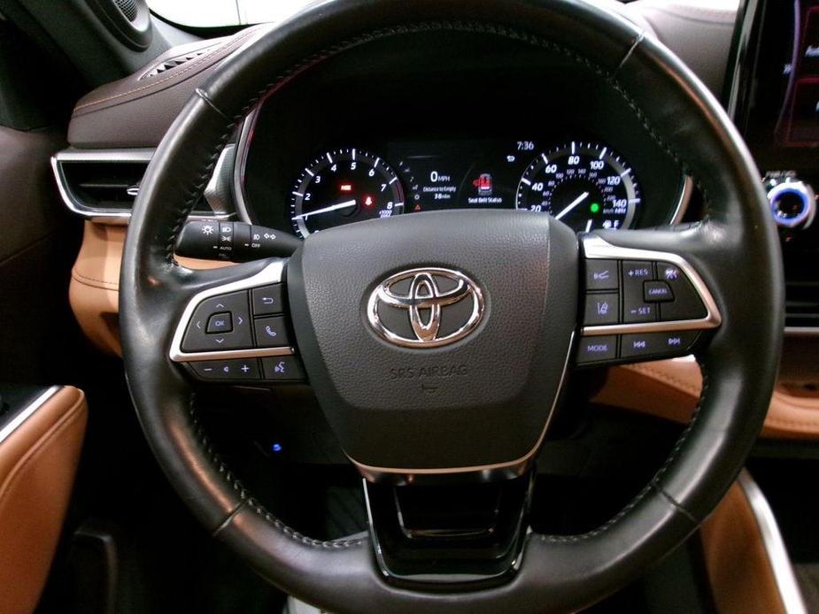 used 2021 Toyota Highlander car, priced at $42,477